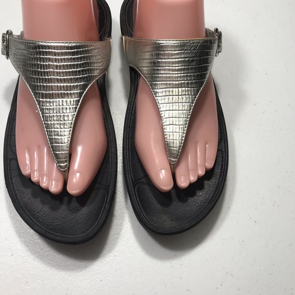 Fitflop Metallic Silver Thong Sandals for Women Size 8 SB- - Picture 2 of 7